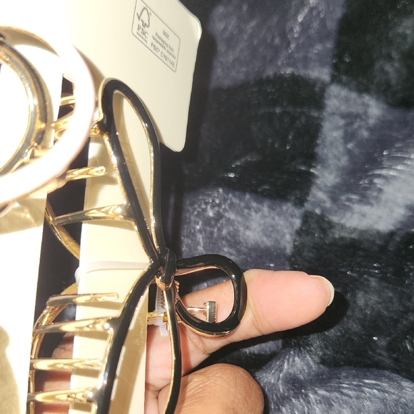 Piper Black and Pink Hair Clips - Picture 6 of 7